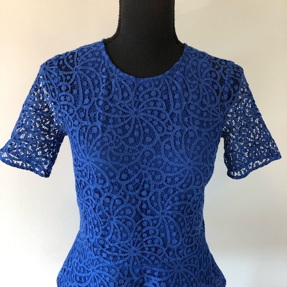 Women’s Club Monaco Blue Lace Short sleeve Peplum top size XS - Picture 3 of 12
